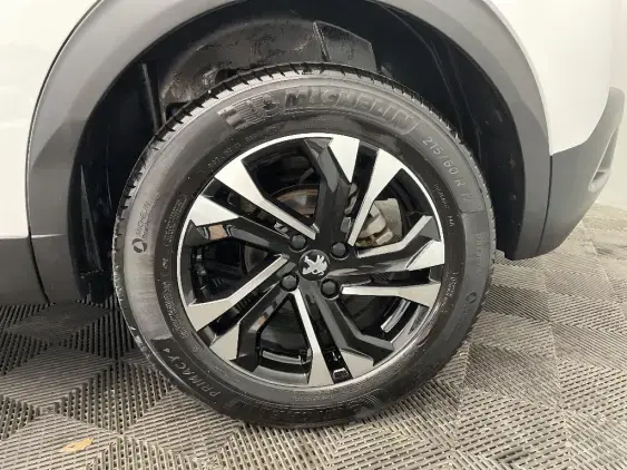 PEUGEOT 2008 II - voiture d'occasion - Photo 22