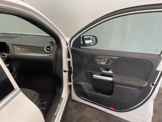 MERCEDES-BENZ GLA II - voiture d'occasion - Photo 20