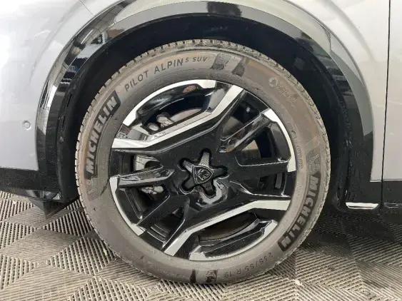 PEUGEOT 3008 ELECTRIQUE III - voiture d'occasion - Photo 20