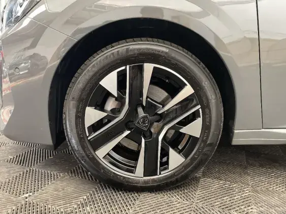 PEUGEOT 208 II - voiture d'occasion - Photo 21