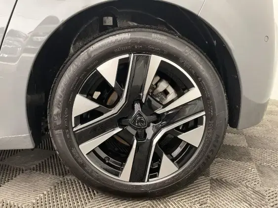 PEUGEOT 208 II - voiture d'occasion - Photo 22