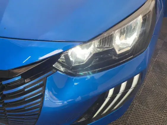 PEUGEOT 208 II - voiture d'occasion - Photo 20