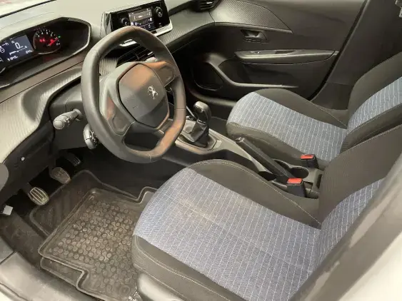 PEUGEOT 208 II - voiture d'occasion - Photo 18