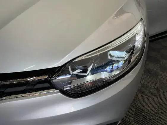 RENAULT SCENIC IV - voiture d'occasion - Photo 21