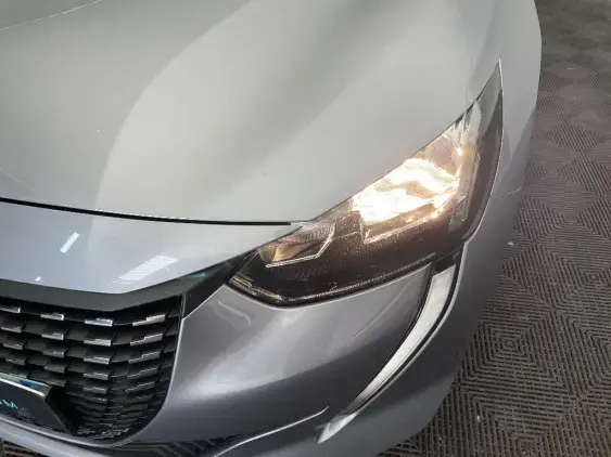 PEUGEOT 208 II - voiture d'occasion - Photo 21