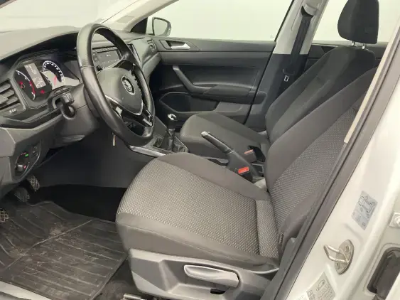 VOLKSWAGEN POLO VI - voiture d'occasion - Photo 16