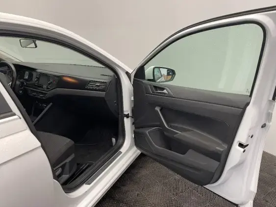 VOLKSWAGEN POLO VI - voiture d'occasion - Photo 18