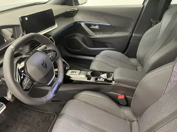 PEUGEOT 2008 II - voiture d'occasion - Photo 17