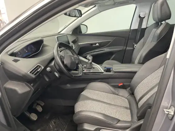 PEUGEOT 3008 II - voiture d'occasion - Photo 16