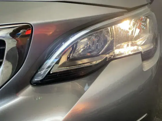 PEUGEOT 3008 II - voiture d'occasion - Photo 19