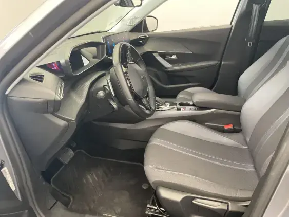 PEUGEOT 2008 II - voiture d'occasion - Photo 16