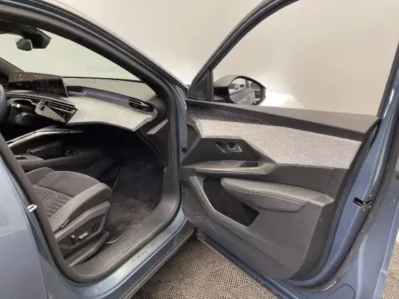 PEUGEOT 5008 ELECTRIQUE III - voiture d'occasion - Photo 18