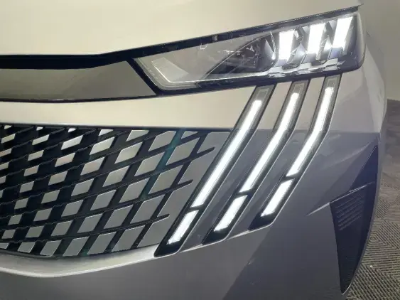 PEUGEOT 3008 ELECTRIQUE III - voiture d'occasion - Photo 19