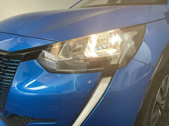 PEUGEOT 208 ELECTRIQUE II - voiture d'occasion - Photo 18