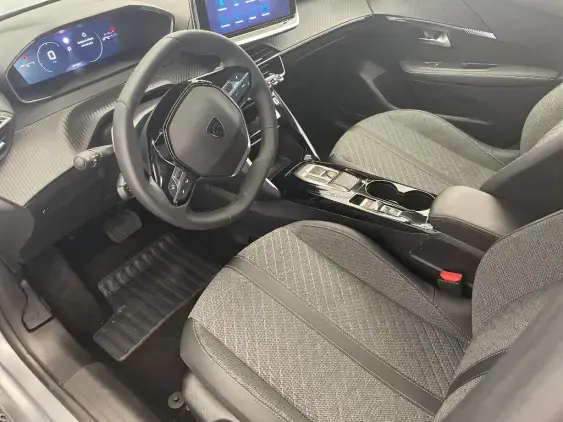 PEUGEOT 208 II - voiture d'occasion - Photo 18