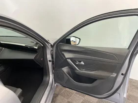 PEUGEOT 308 III - voiture d'occasion - Photo 17