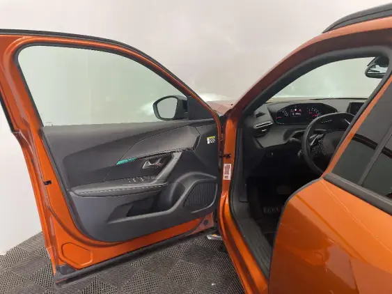 PEUGEOT 2008 II - voiture d'occasion - Photo 17