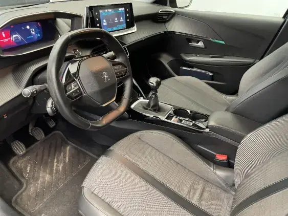 PEUGEOT 208 II - voiture d'occasion - Photo 18