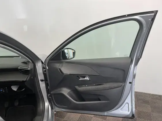PEUGEOT 208 II - voiture d'occasion - Photo 19
