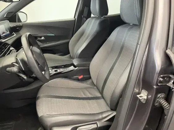 PEUGEOT 2008 II - voiture d'occasion - Photo 16