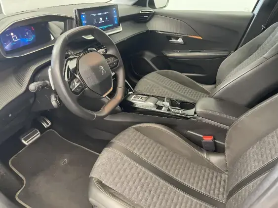 PEUGEOT 208 II - voiture d'occasion - Photo 18