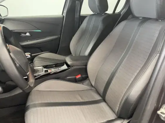 PEUGEOT 208 II - voiture d'occasion - Photo 17