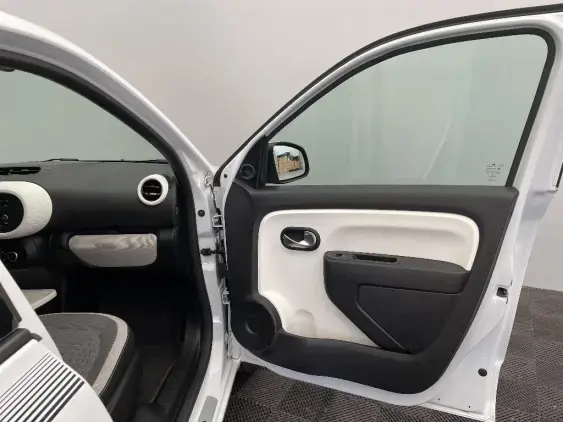 RENAULT TWINGO III - voiture d'occasion - Photo 16