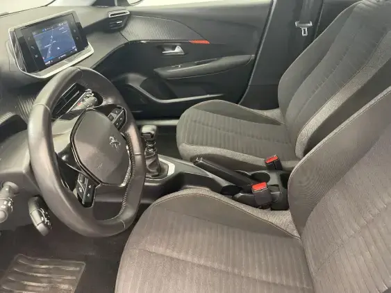 PEUGEOT 208 II - voiture d'occasion - Photo 15
