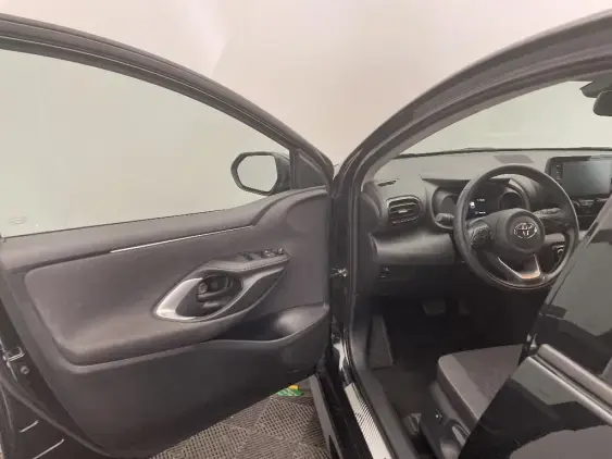 TOYOTA YARIS IV - voiture d'occasion - Photo 17