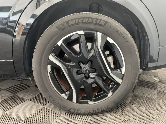 PEUGEOT 5008 ELECTRIQUE III - voiture d'occasion - Photo 22