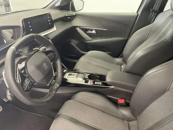 PEUGEOT 208 II - voiture d'occasion - Photo 17