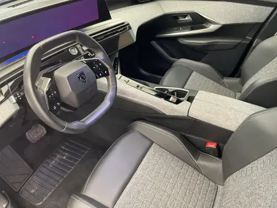 PEUGEOT 3008 III - voiture d'occasion - Photo 17