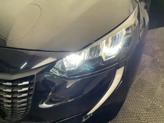 PEUGEOT 208 II - voiture d'occasion - Photo 20