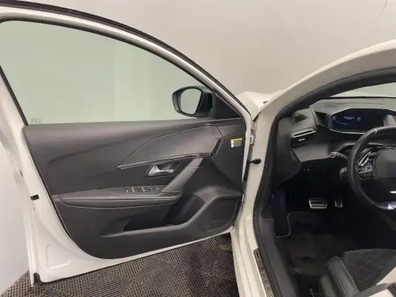 PEUGEOT 208 ELECTRIQUE II - voiture d'occasion - Photo 18