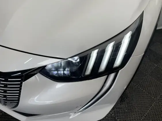 PEUGEOT 208 ELECTRIQUE II - voiture d'occasion - Photo 20