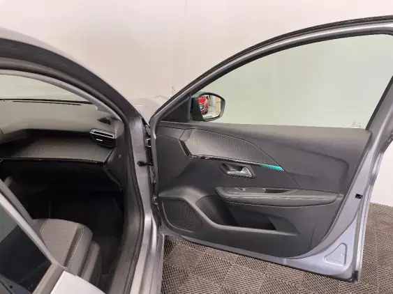 PEUGEOT 208 ELECTRIQUE II - voiture d'occasion - Photo 19