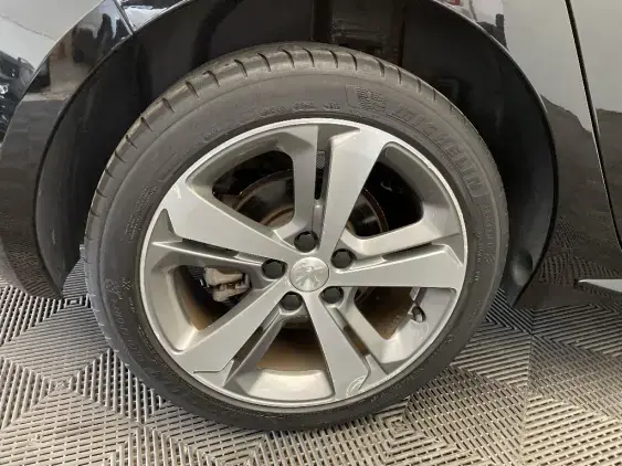 PEUGEOT 308 II - voiture d'occasion - Photo 24