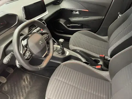 PEUGEOT 208 II - voiture d'occasion - Photo 17