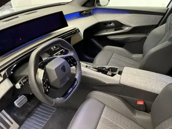 PEUGEOT 3008 III - voiture d'occasion - Photo 17