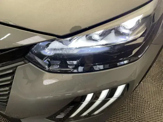 PEUGEOT 208 II - voiture d'occasion - Photo 20
