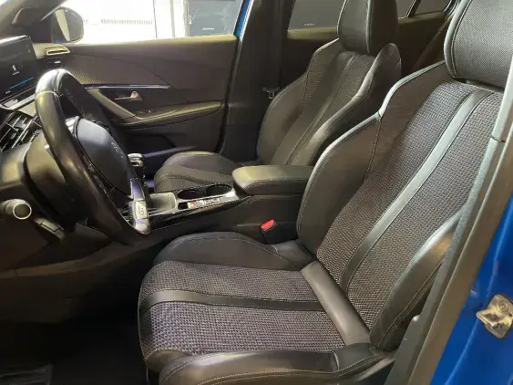 PEUGEOT 2008 II - voiture d'occasion - Photo 17