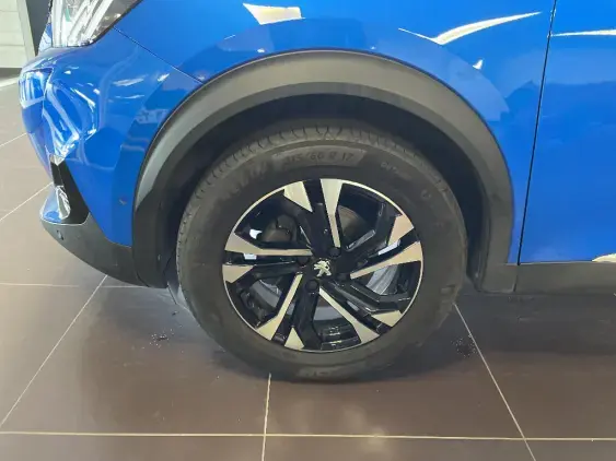 PEUGEOT 2008 II - voiture d'occasion - Photo 22