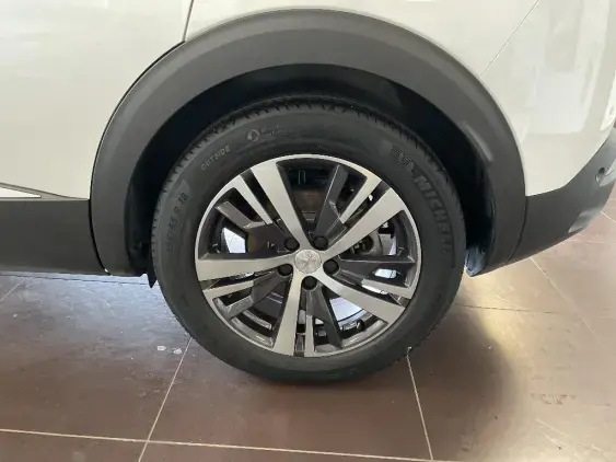 PEUGEOT 3008 II - voiture d'occasion - Photo 23