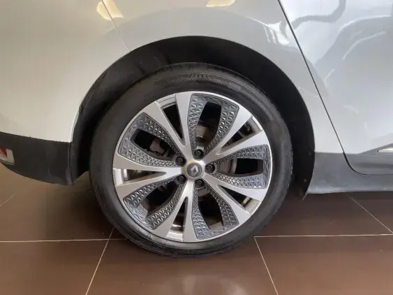 RENAULT SCENIC IV - voiture d'occasion - Photo 23