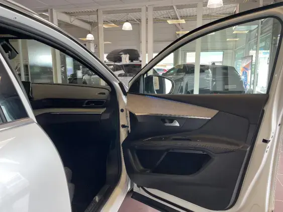 PEUGEOT 3008 II - voiture d'occasion - Photo 18