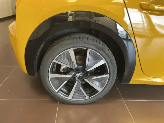 PEUGEOT 208 ELECTRIQUE II - voiture d'occasion - Photo 22