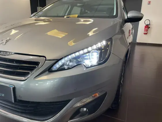 PEUGEOT 308 SW II - voiture d'occasion - Photo 20