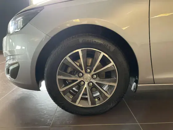 PEUGEOT 308 SW II - voiture d'occasion - Photo 21