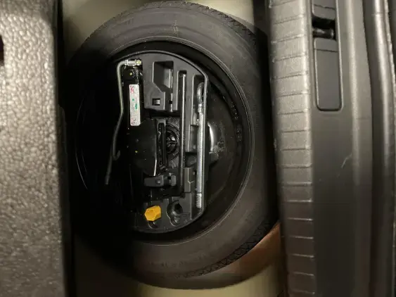 PEUGEOT 208 BUSINESS R II - voiture d'occasion - Photo 17