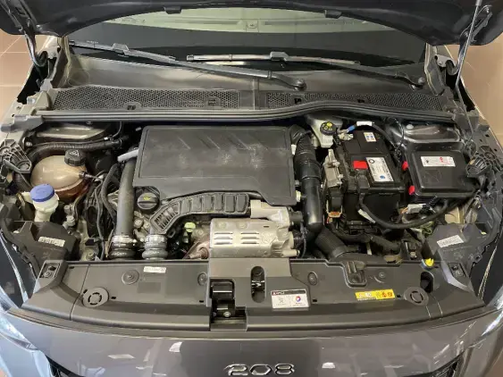 PEUGEOT 208 BUSINESS R II - voiture d'occasion - Photo 21